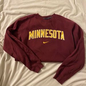 Cropped Minnesota sweatshirt